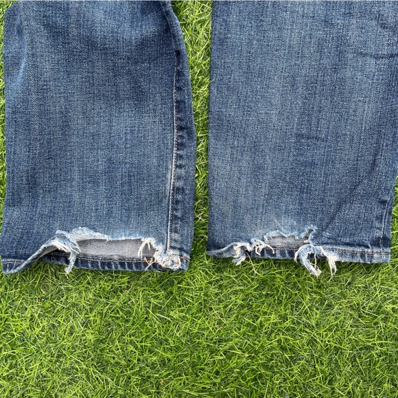 Lucky Brand Men’s 121 Slim distressed Denim Jeans 31/32 casual on trend Preowned - Picture 6 of 8